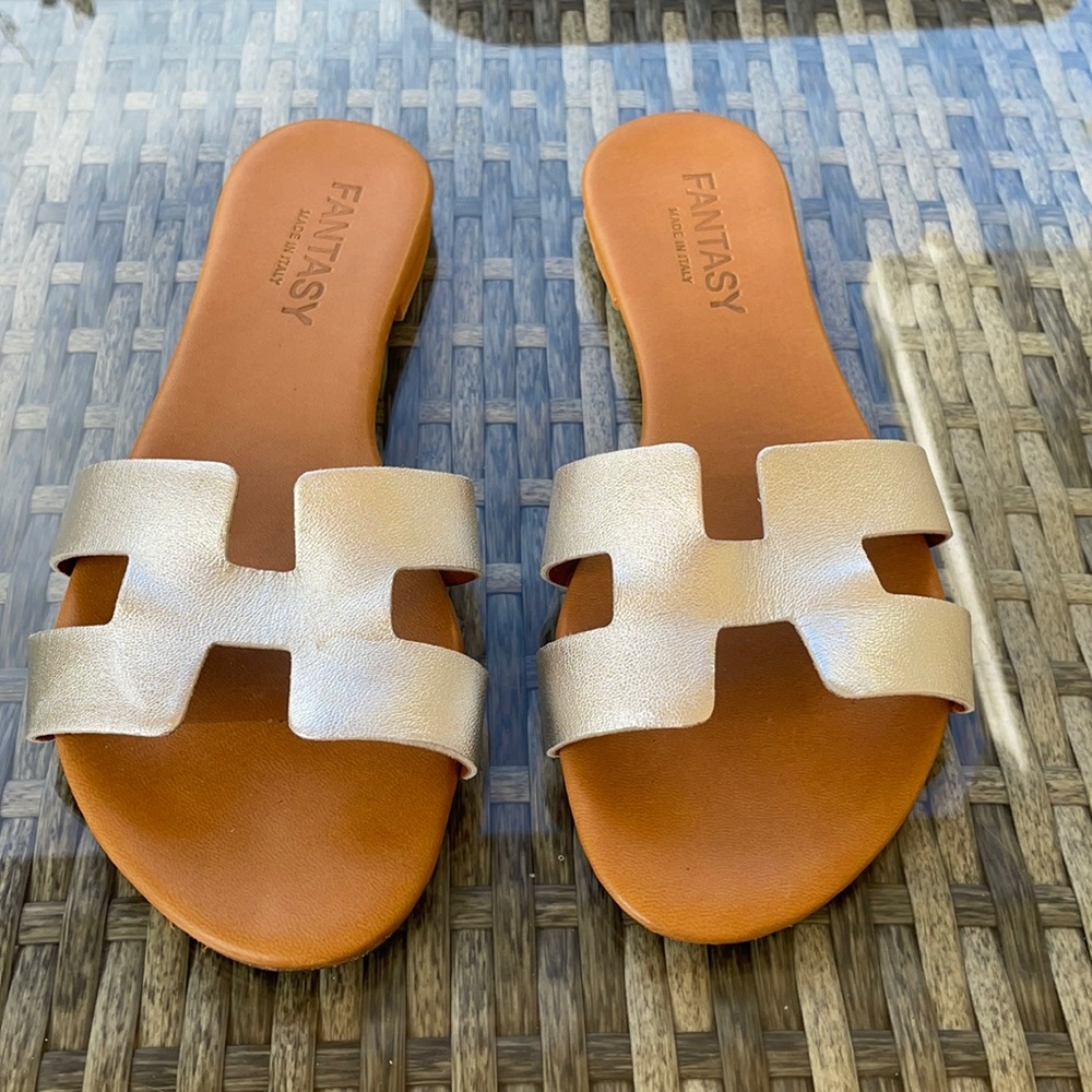 Fantasy Silver Leather Sandals.